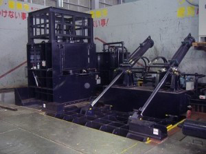 Scrap press with the KGPS-400 cutting machine